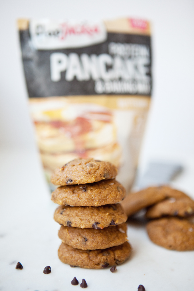 Macro Friendly Pumpkin Chocolate Chip Cookie www.lillieeatsandtellscom.bigscoots-staging.com