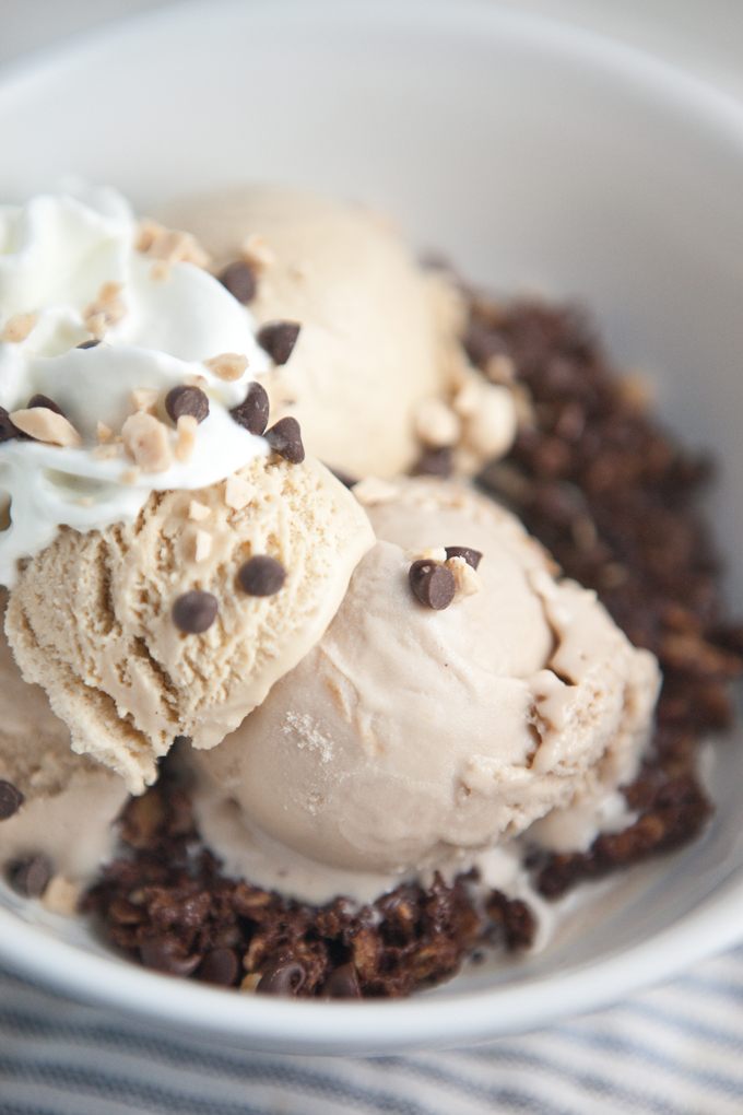 Skinny Macro-Friendly Double Chocolate Oatmeal Protein "Brownie" Sundae