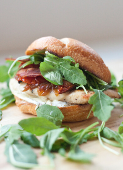 Macro Friendly Caprese Chicken Sandwich with Roasted Tomatoes and light basil garlic aioli www.lillieeatsandtellscom.bigscoots-staging.com
