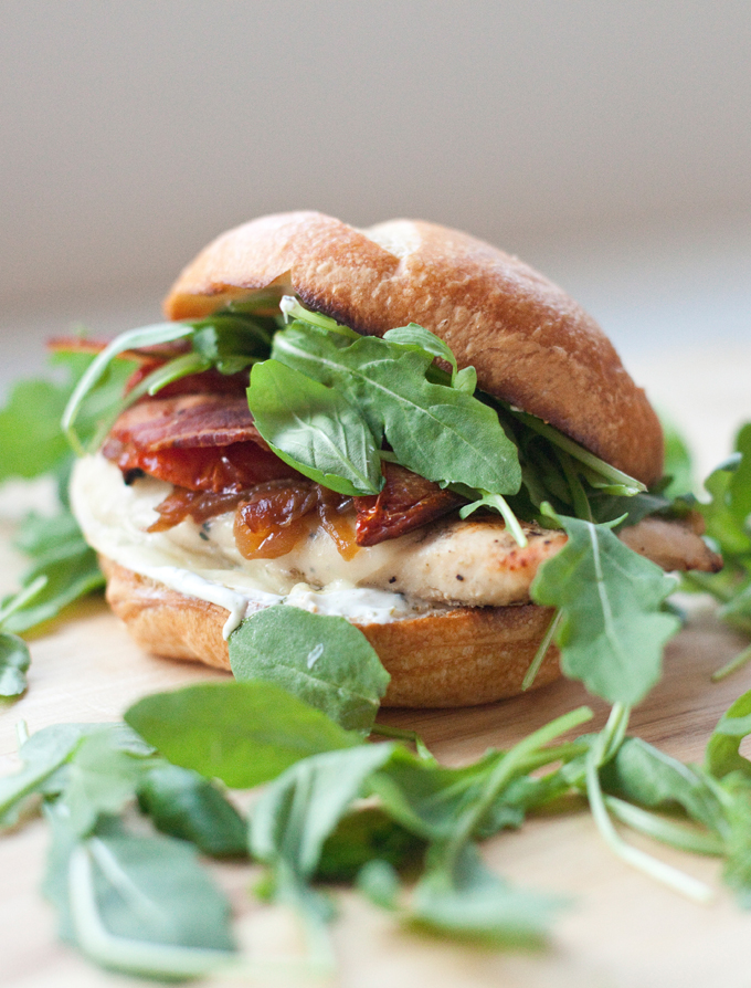 Macro Friendly Caprese Chicken Sandwich with Roasted Tomatoes and light basil garlic aioli www.lillieeatsandtellscom.bigscoots-staging.com