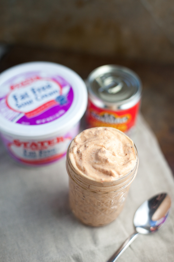 2 ingredient skinny chipotle creme www.lillieeatsandtellscom.bigscoots-staging.com