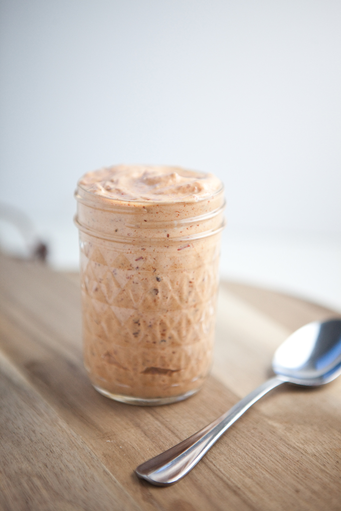 2 ingredient skinny chipotle creme www.lillieeatsandtellscom.bigscoots-staging.com