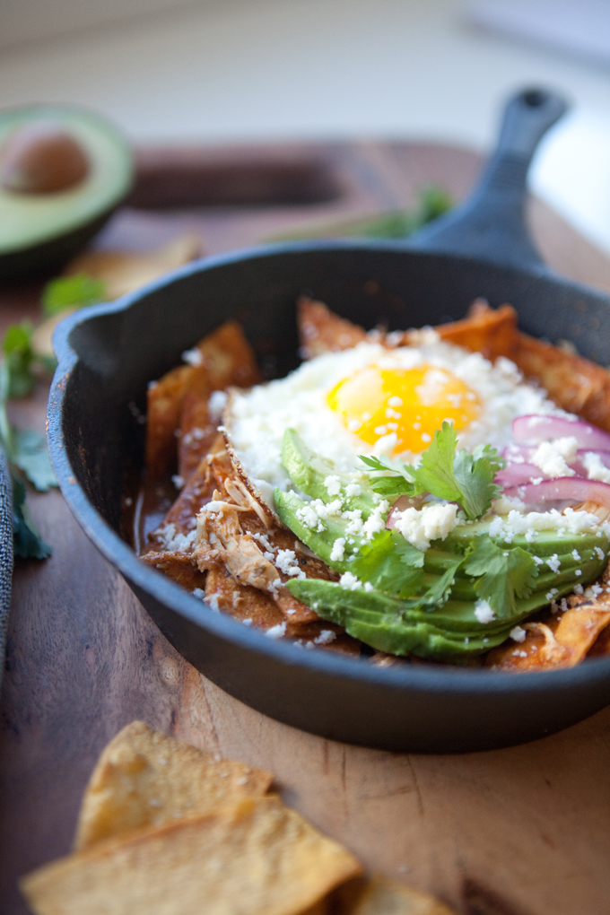 5 Minute Skinny Chilaquiles www.lillieeatsandtellscom.bigscoots-staging.com