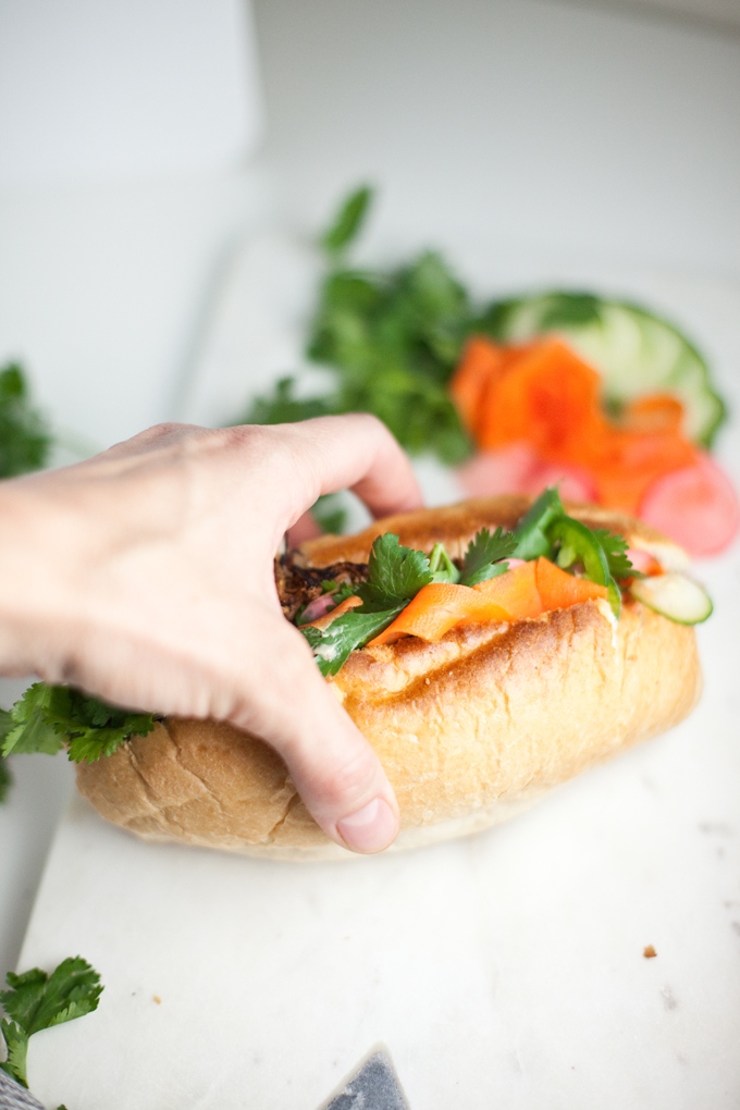 Lightened up Banh Mi Sandwich #macrofriendly #skinnyrecipes #weightwatchers #healthy #banhmi www.lillieeatsandtellscom.bigscoots-staging.com