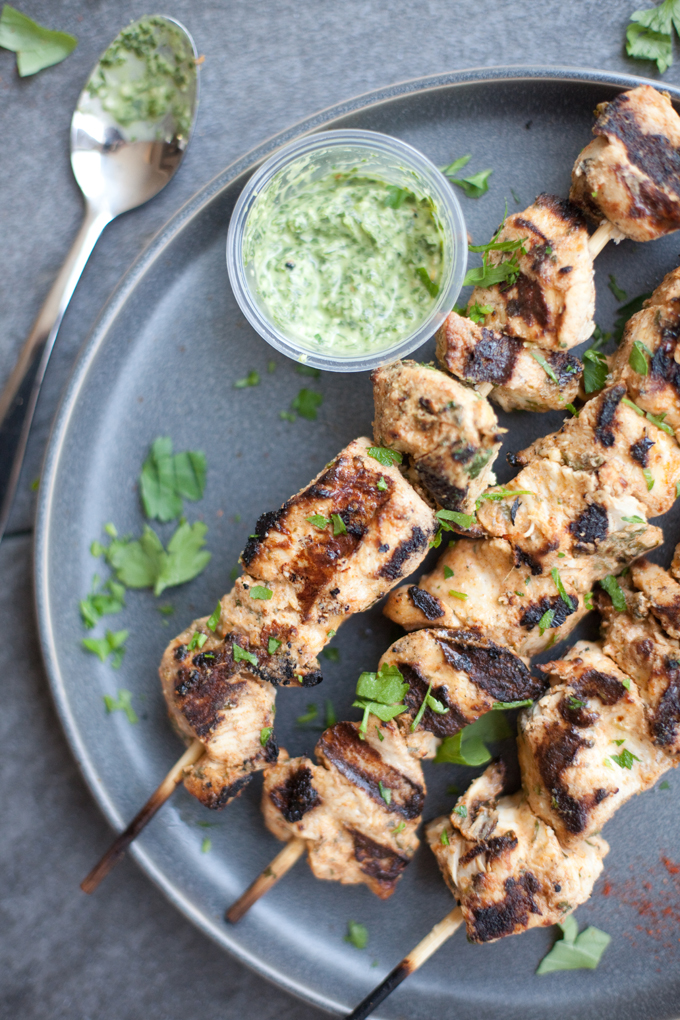 Moroccan Chicken Skewers #macrofriendly #healthy #light #grill #kebab www.lillieeatsandtellscom.bigscoots-staging.com