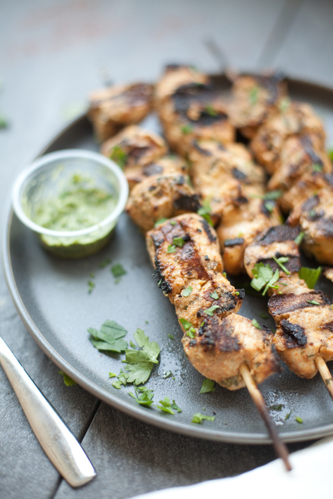 Moroccan Chicken Skewers #macrofriendly #healthy #light #grill #kebab www.lillieeatsandtellscom.bigscoots-staging.com