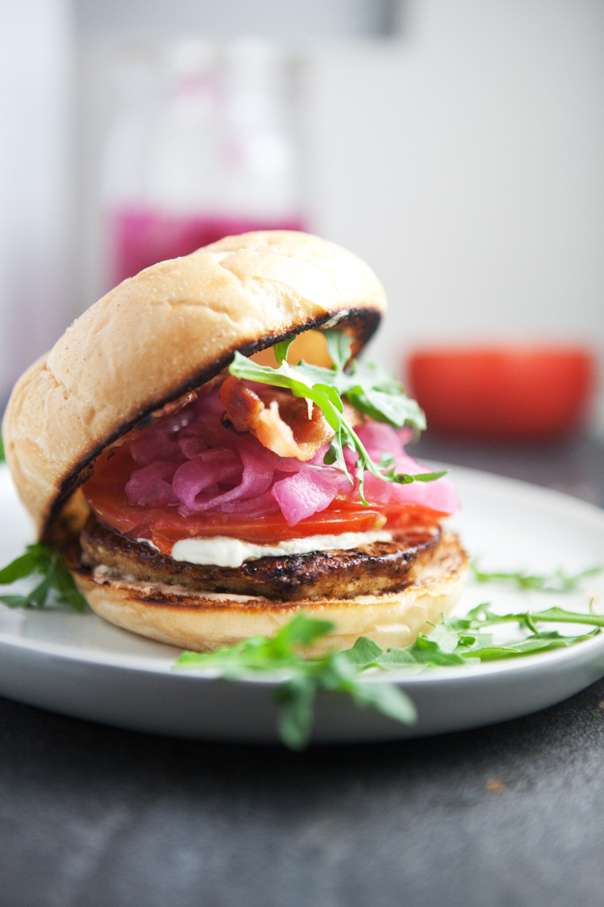 Quick Pickled onions www.lillieeatsandtellscom.bigscoots-staging.com