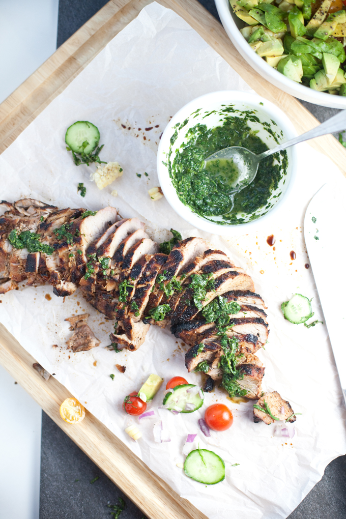 Brown Sugar Garlic crusted Pork Tenderloin #macrofriendly #healthy #light #skinny www.lillieeatsandtellscom.bigscoots-staging.com