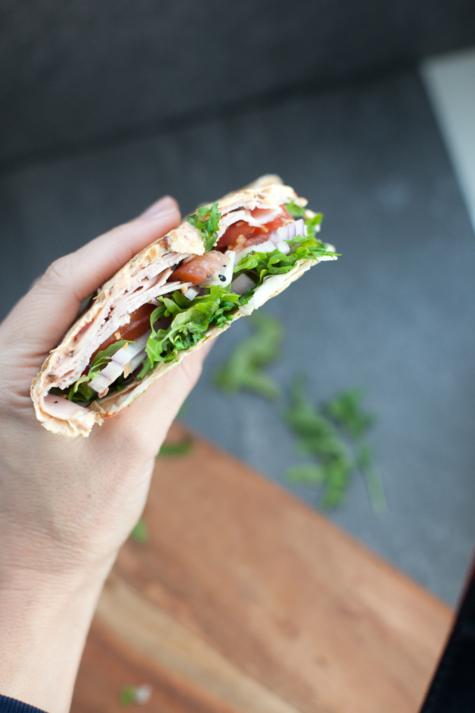 The Turkey Pepperjack Low Carb Crunch Wrap www.lillieeatsandtellscom.bigscoots-staging.com #macrofriendly #macrofriendlyrecipes #weightwatchers #cutdacarb #lowcarb