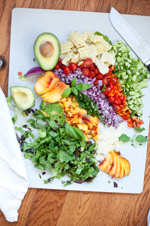 My Favorite Veggie and Peach Chopped Salad www.lillieeatsandtellscom.bigscoots-staging.com #macrofriendly #macrofriendlyrecipes #healthyrecipes #choppedsalads #weightwatchersrecipes