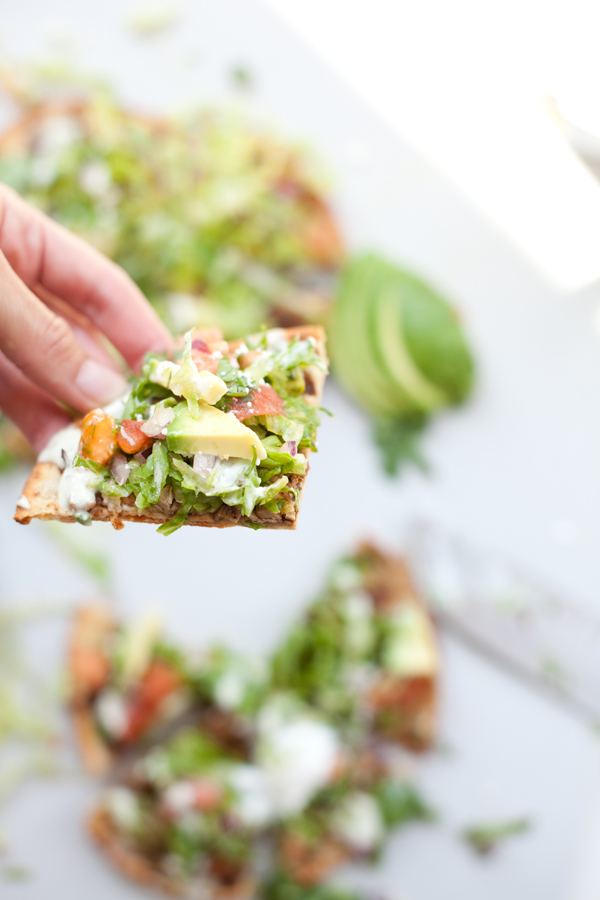 Low Carb Carnitas Tostada Pizzas www.lillieeatsandtellscom.bigscoots-staging.com#macrofriendly #macrofriendlyrecipes #iifym #weightwatchersrecipes #cookinglight