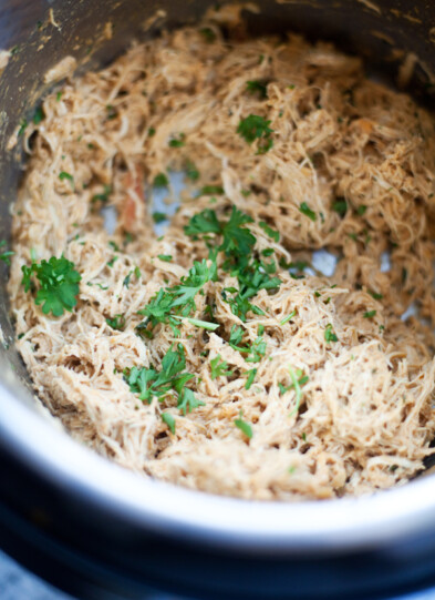 healthy creamy instant pot buffalo chicken. www.lillieeatsandtellscom.bigscoots-staging.com