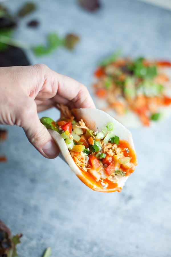 buffalo chicken jicama taco. www.lillieeatsandtellscom.bigscoots-staging.com
