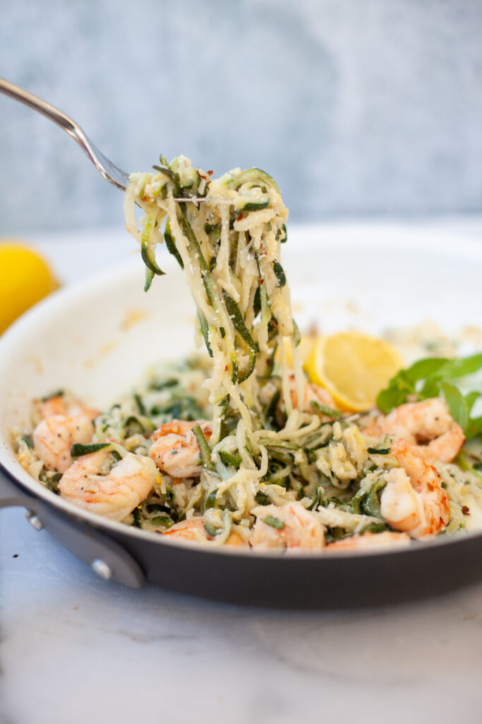 This Lemon Ricotta Shrimp recipe is macro-friendly with its zoodles! www.lillieeatsandtellscom.bigscoots-staging.com