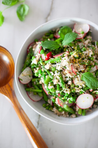 low-calorie with options to add more to this grain salad! www.lillieeatsandtellscom.bigscoots-staging.com