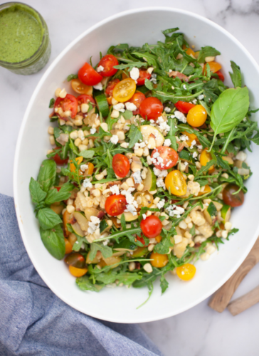 I can't get enough of this summer salad with bacon and corn. www.lillieeatsandtellscom.bigscoots-staging.com