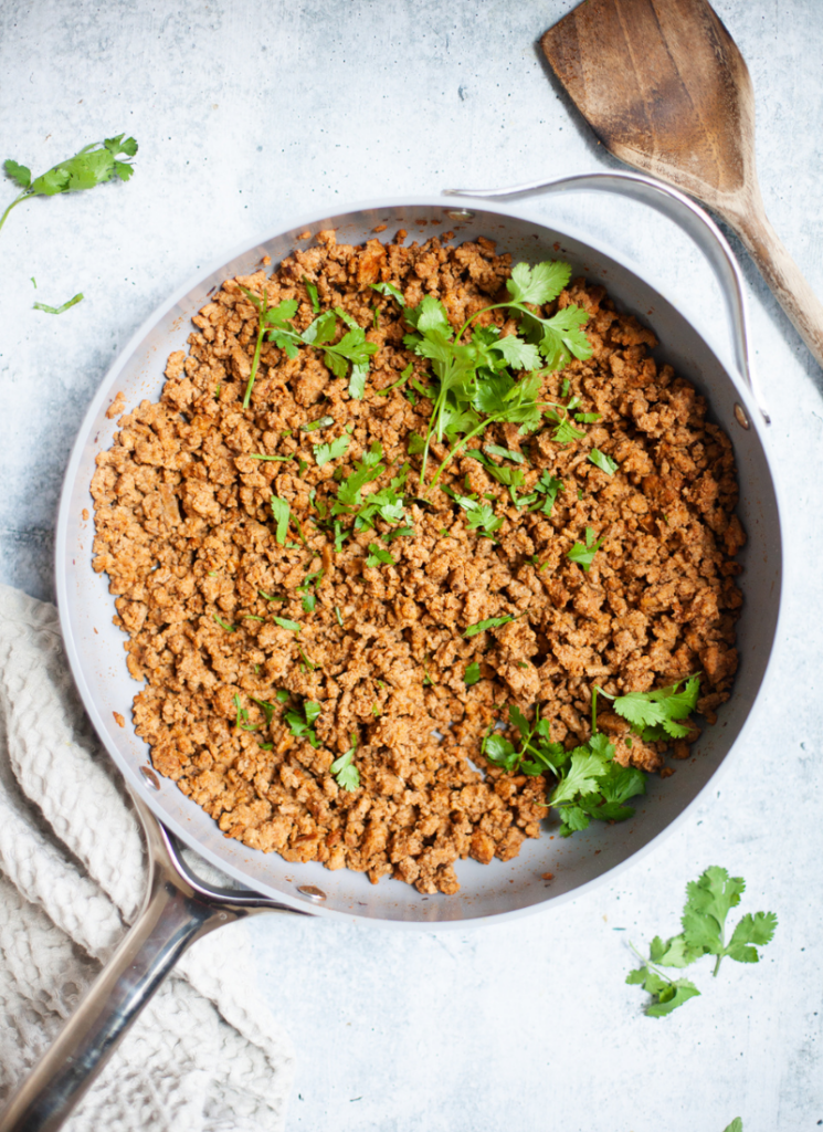It's so easy to make this taco meat! www.lillieeatsandtellscom.bigscoots-staging.com