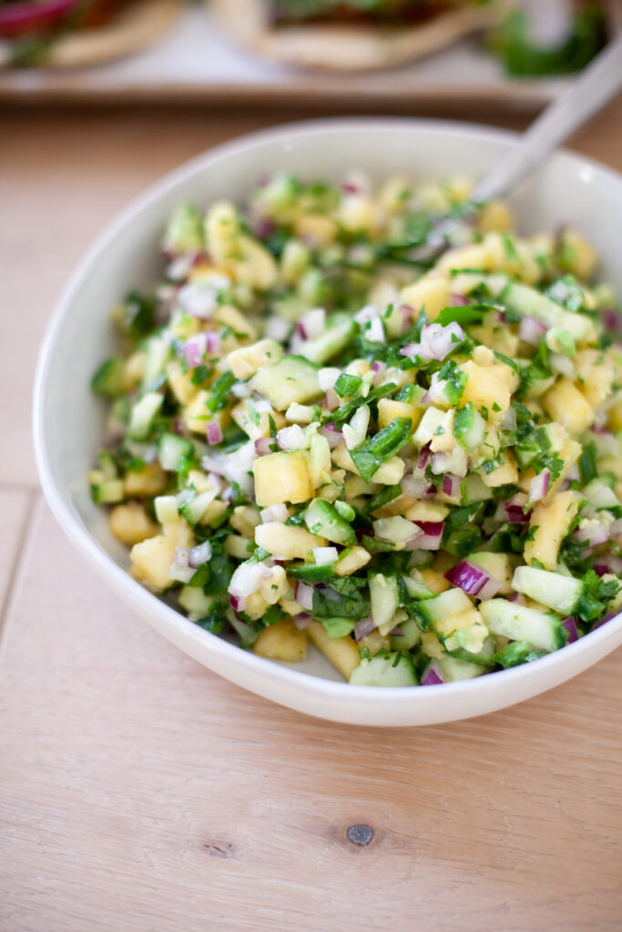 Try this pineapple salsa on lots of different things! www.lillieeatsandtellscom.bigscoots-staging.com