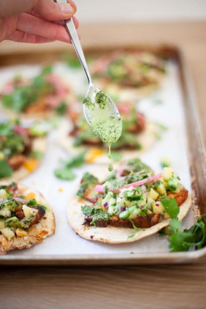 macro-friendly chimichurri sauce. www.lillieeatsandtellscom.bigscoots-staging.com