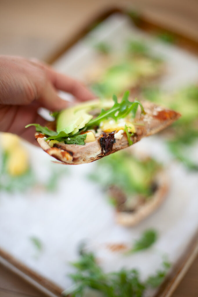 try this quick and fun recipe for flatbreads. www.lillieeatsandtellscom.bigscoots-staging.com