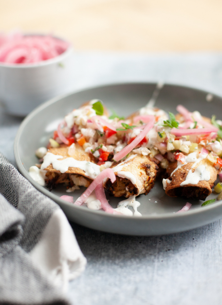 These are the best greek pork taquitos. www.lillieeatsandtellscom.bigscoots-staging.com