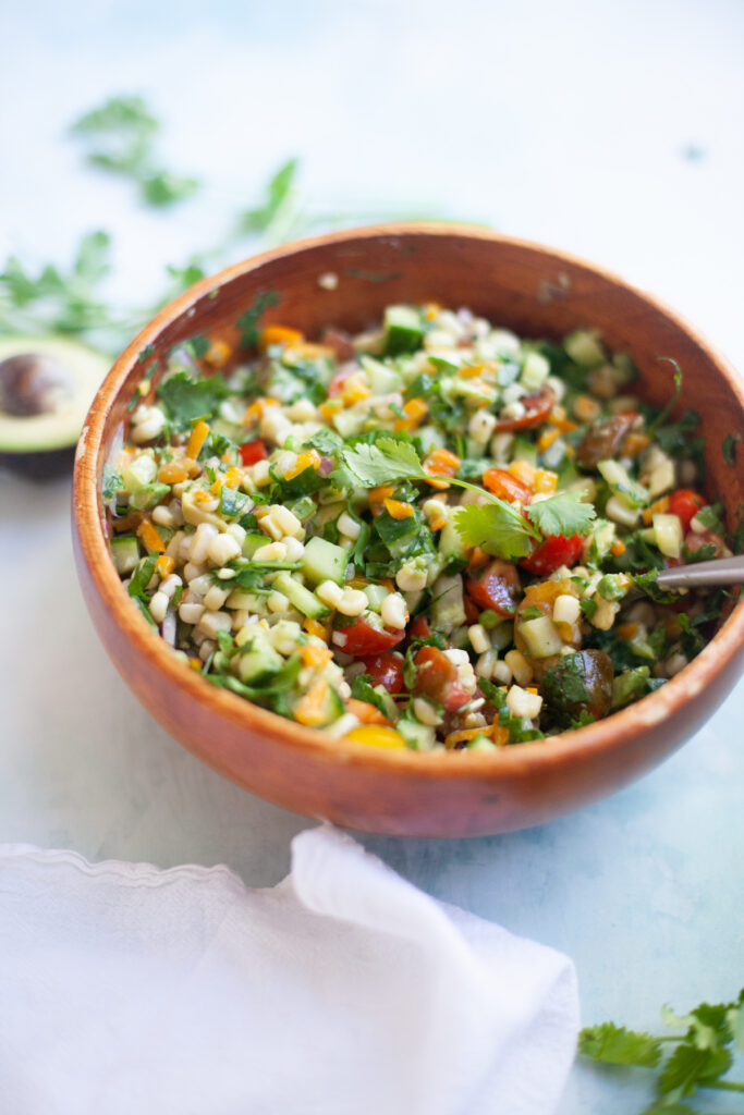 You’ll love the fresh flavors of this easy corn salsa. www.lillieeatsandtellscom.bigscoots-staging.com