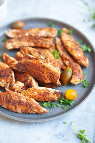 Easy Blackened Chicken Tenderloins www.lillieeatsandtells.com
