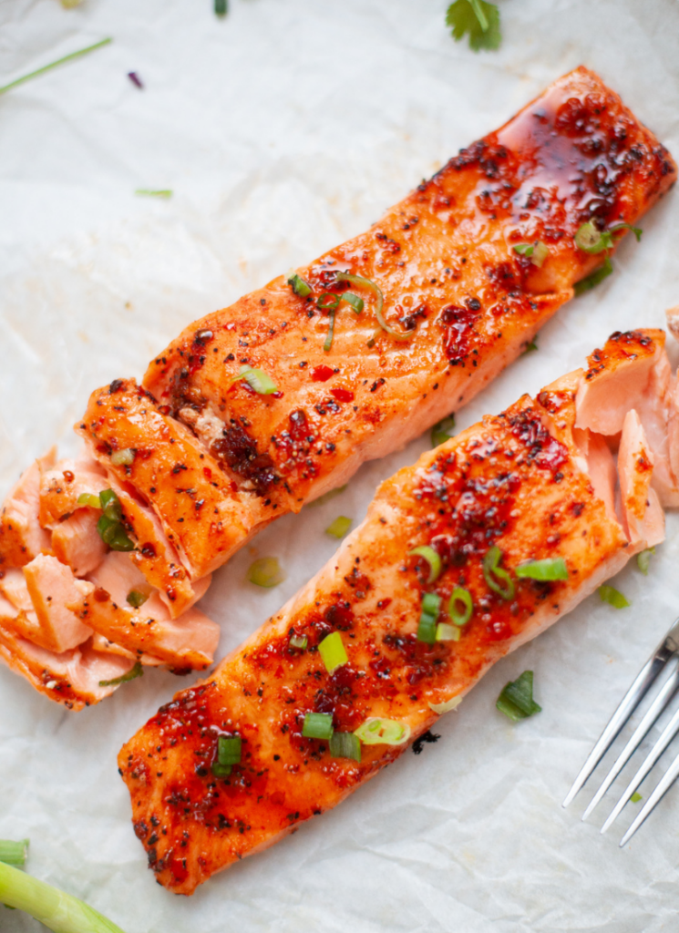 You can use either farm-raised or wild salmon in this recipe. www.lillieeatsandtellscom.bigscoots-staging.com
