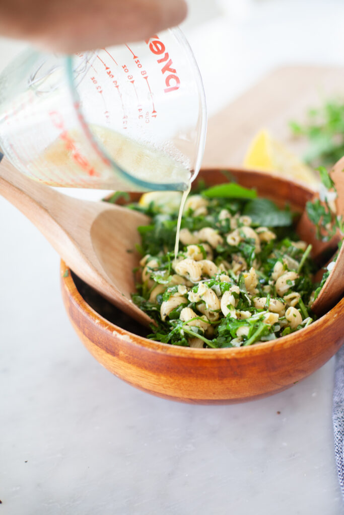 Recipe for lemony herb and arugula pasta with shaved parmesan by www.lillieeatsandtellscom.bigscoots-staging.com