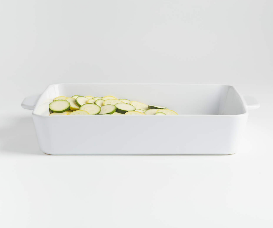 This lasagna pan is so versatile, which is why it's on my list of favorite kitchen tools www.lillieeatsandtellscom.bigscoots-staging.com