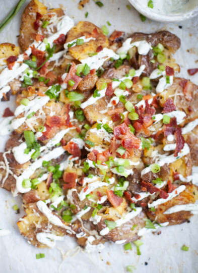 macro friendly loaded smashed potatoes by www.lillieeatsandtellscom.bigscoots-staging.com