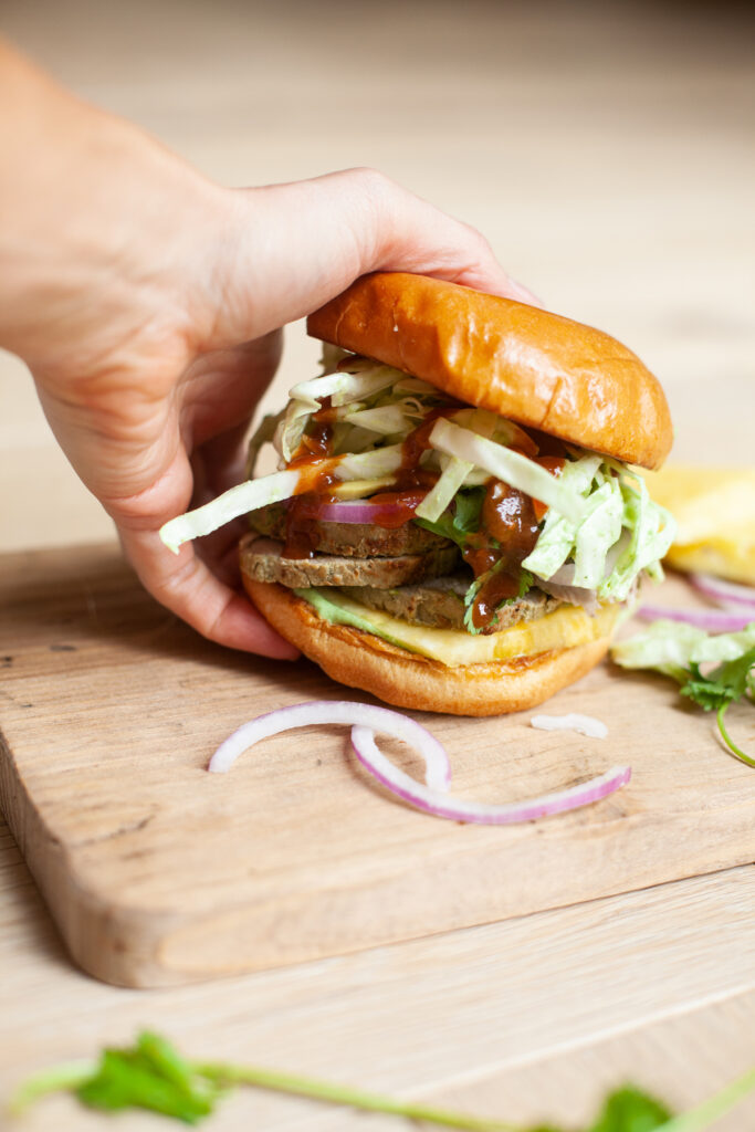 macro friendly Pineapple Jalapeño Pork Sandwich by www.lillieeatsandtellscom.bigscoots-staging.com