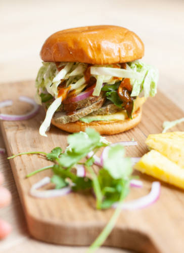 Why I love this easy pineapple jalepeño pork sandwich that fits my macros! www.lillieeatsandtellscom.bigscoots-staging.com